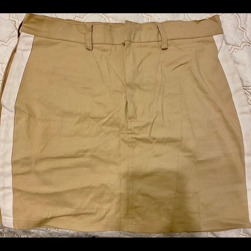 Fashionnova beige skirt